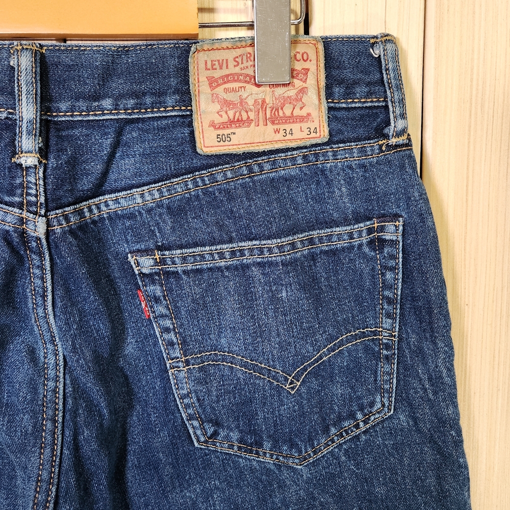 Levi's 505 Jeans, Dark Indigo Straight Size 34x34. Thermal Layer. Mens Pants